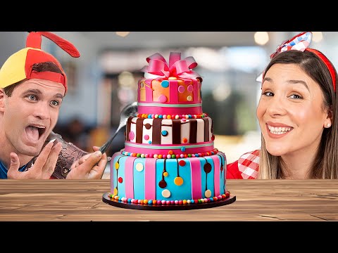 ללוש ולירון איש האווירון מכינים עוגת שוקולד לכבוד ההצגה שלהם בסוכות