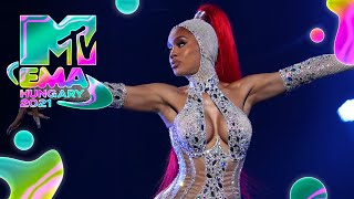 Saweetie 'Tap In \/ Best Friend \/ Out Out' LIVE | MTV EMAS 2021