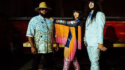 Thumbnail of Khruangbin - Maria También (Real 1 Hour Loop)