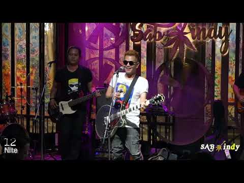 ไม่สำคัญ - ออดี้ [Live in Sabindy]