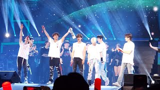 Download Lagu 230505 아이콘(iKON) 앵콜 '딴따라(Tantara)' 첫콘 엔딩 4K 직캠 @2023 iKON TAKE OFF IN SEOUL 4K Fancam MP3 Download Lagu 230505 아이콘(iKON) 앵콜 '딴따라(Tantara)' 첫콘 엔딩 4K 직캠 @2023 iKON TAKE OFF IN SEOUL 4K Fancam MP3