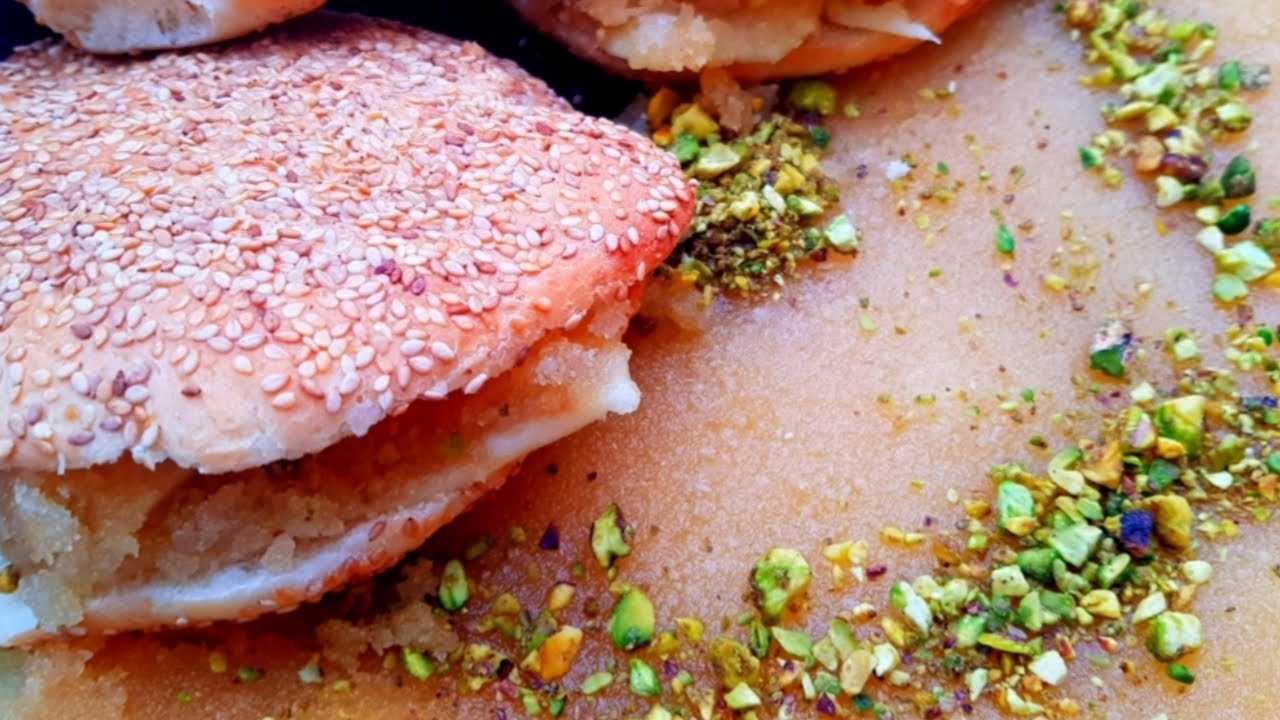 يا جمال الكنافة غررررام يلا نعملها بلبيت مع بعض