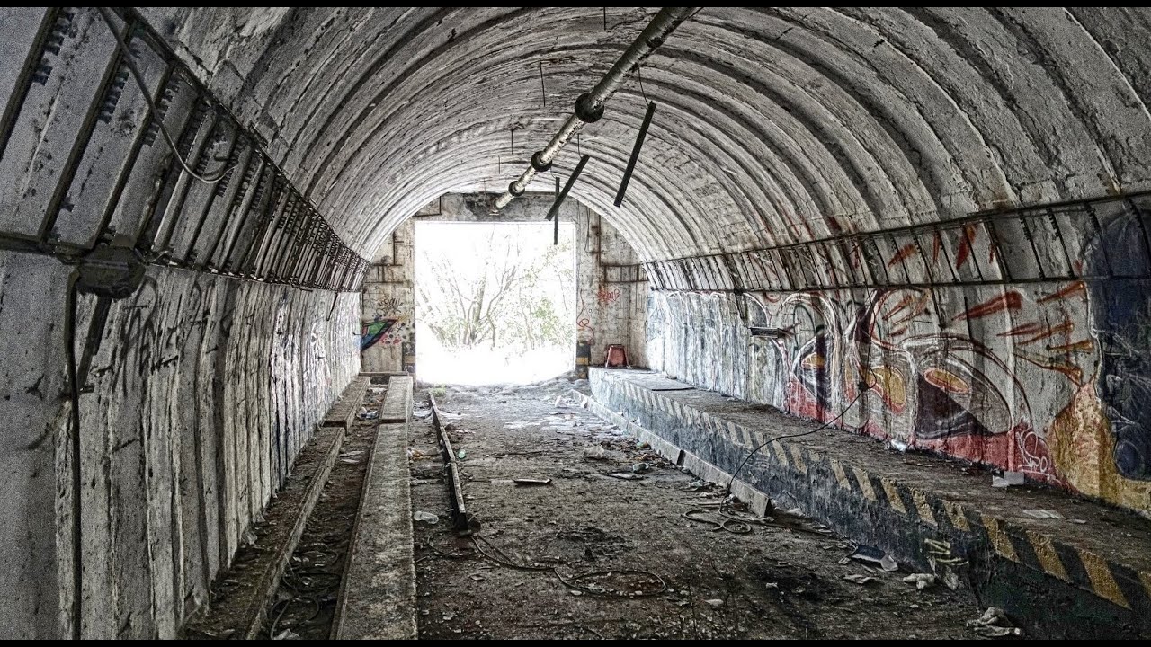 Abandoned rocketbase - Raketenbasis S-125 AA Lost Places #013