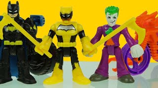 BATMAN & SIGNAL vs JOKER & his NEW CYCLE opening superhero imaginext toys