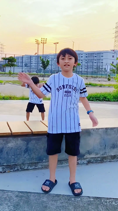 Semar Mesem | Dc Mbah Dukun | salfok dd Erlan 😂  #shorts #fyp #soundviral #viralvideo #viral #dance