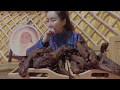 【多多其木格】221 蒙古族姑娘閨房啥樣親手製作草原美食風乾牛肉,氈包內瀰漫肉香！