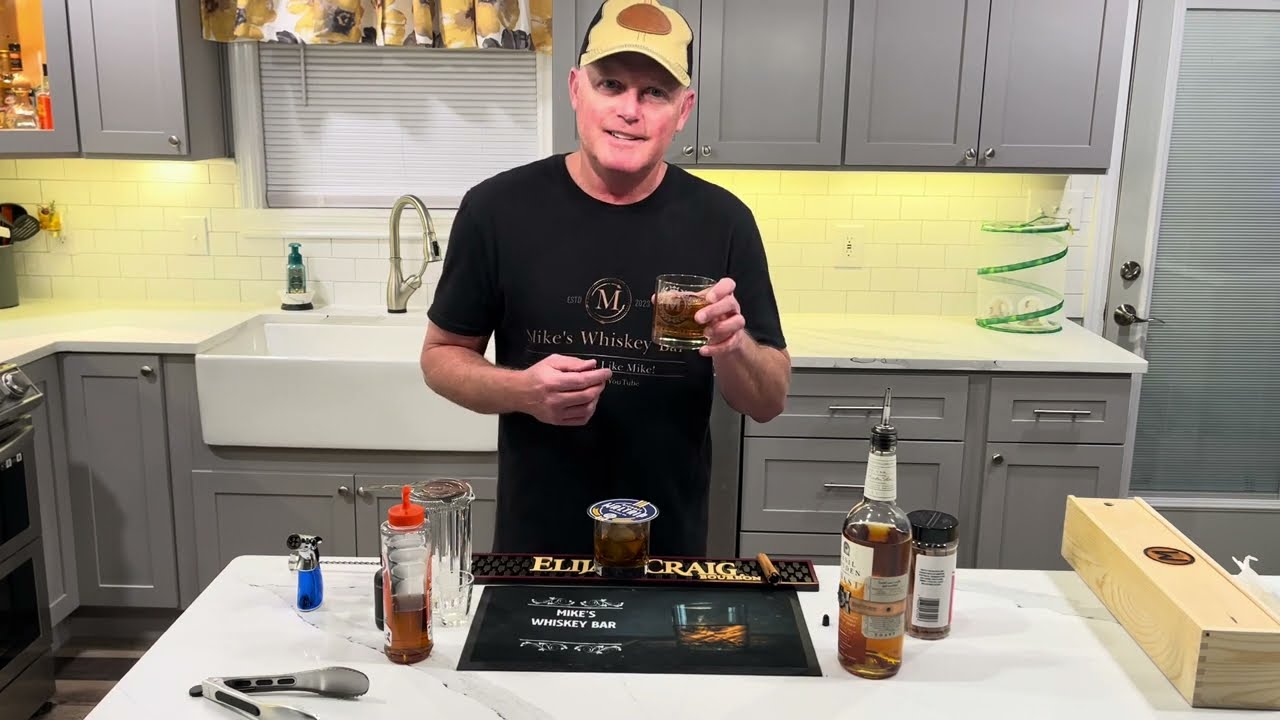 Smoked Cinnamon Old Fashioned