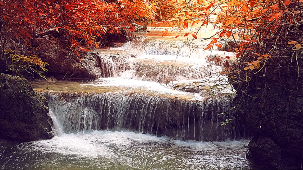 Serene Waterfall in an Autumn Forest – 3 Hours of Relaxing Nature Sounds