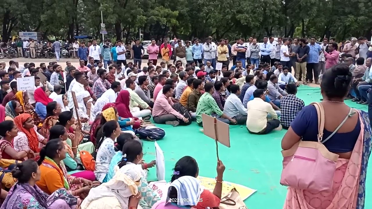 All Gujarat contractual employees (Nirmal Gujarat)protest for Regularisation and pay raise.
