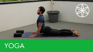 20 Minute Sun Salutation A | Yoga | Gaiam