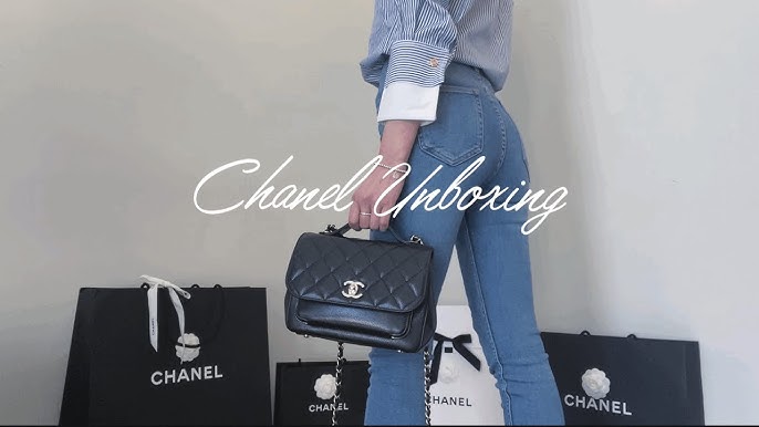 CHANEL BUSINESS AFFINITY (SMALL) 💖  First Impressions 👀 + What Fits 