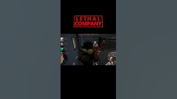 First encounter with the MASKS #shorts #lethalcompany #lethalcompanyfunny #lethalcompanymask