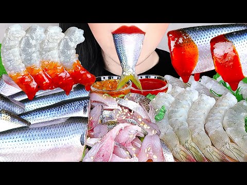 ASMR RAW SHRIMP, GIZZARD SHAD 생새우, 전어회 먹방 RAW SEAFOOD EATING SOUNDS MUKBANG KOREAN 통전어, 새우회 해산물