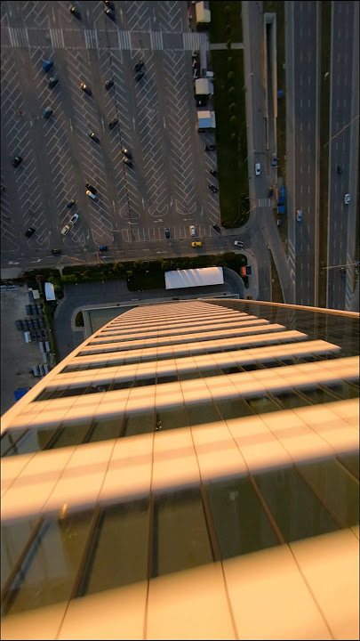 FPV DIVE IN SOFIA 🏢 🏗 🚁