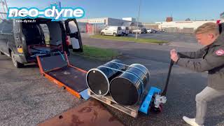 Chargement De 2 Fûts Lourds Avec Ground Loader