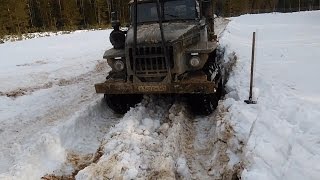 Урал лесовоз. Весна, дорогам приходит 