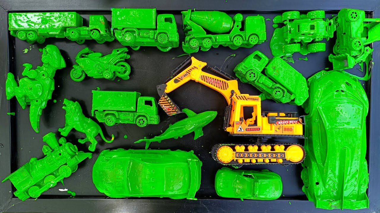 Membersihkan Mainan Truk Molen, Truk Pasir, Ambulance, Kereta Api, Excavator, Pesawat