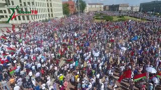 This is what the Western Media wont show you. Massive amounts of people support Lukashenko