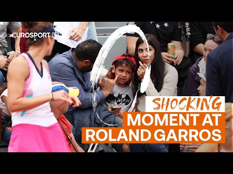 Striking moment Begu throws racquet, makes kid cry and gets warning | 2022 Roland Garros | Eurosport