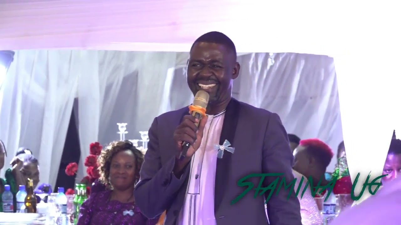 Bakiddawo ne Mboozi ya Lwasa ne Angel. Olutalo olwaali mu kwanjula kwabwe