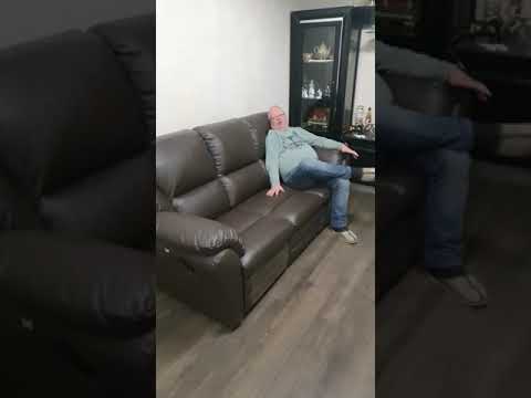 Видео отзыв по перетяжке дивана для компании Мебель Уют