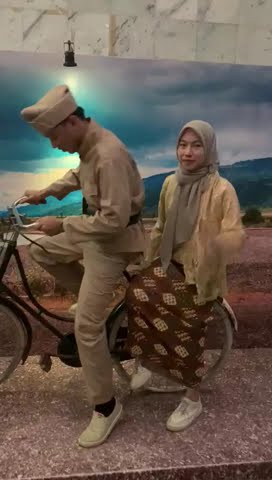 Kostum Jaman Penjajahan