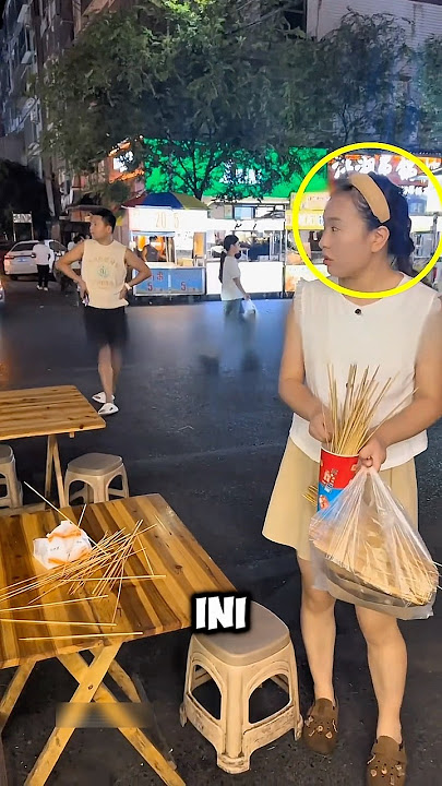 This Girl Threw a Stick in Her Restaurant, But Her Reasoning Amazed Everyone!