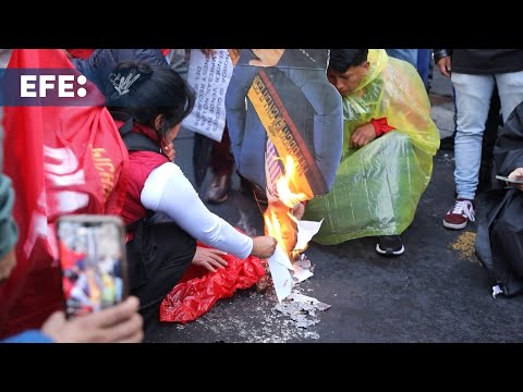 Ecuadorian unions protest to demand "radical changes" in health and education