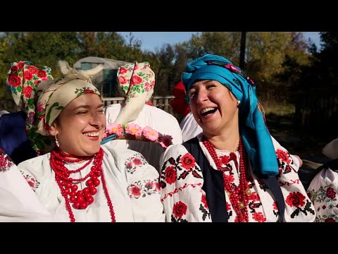 SONG ON THE CARRIAGE The Nightingale Sings Is A Ukrainian Folk Song
