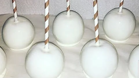 How To Make White Candy Apples #Candyapples #ManAboutCake