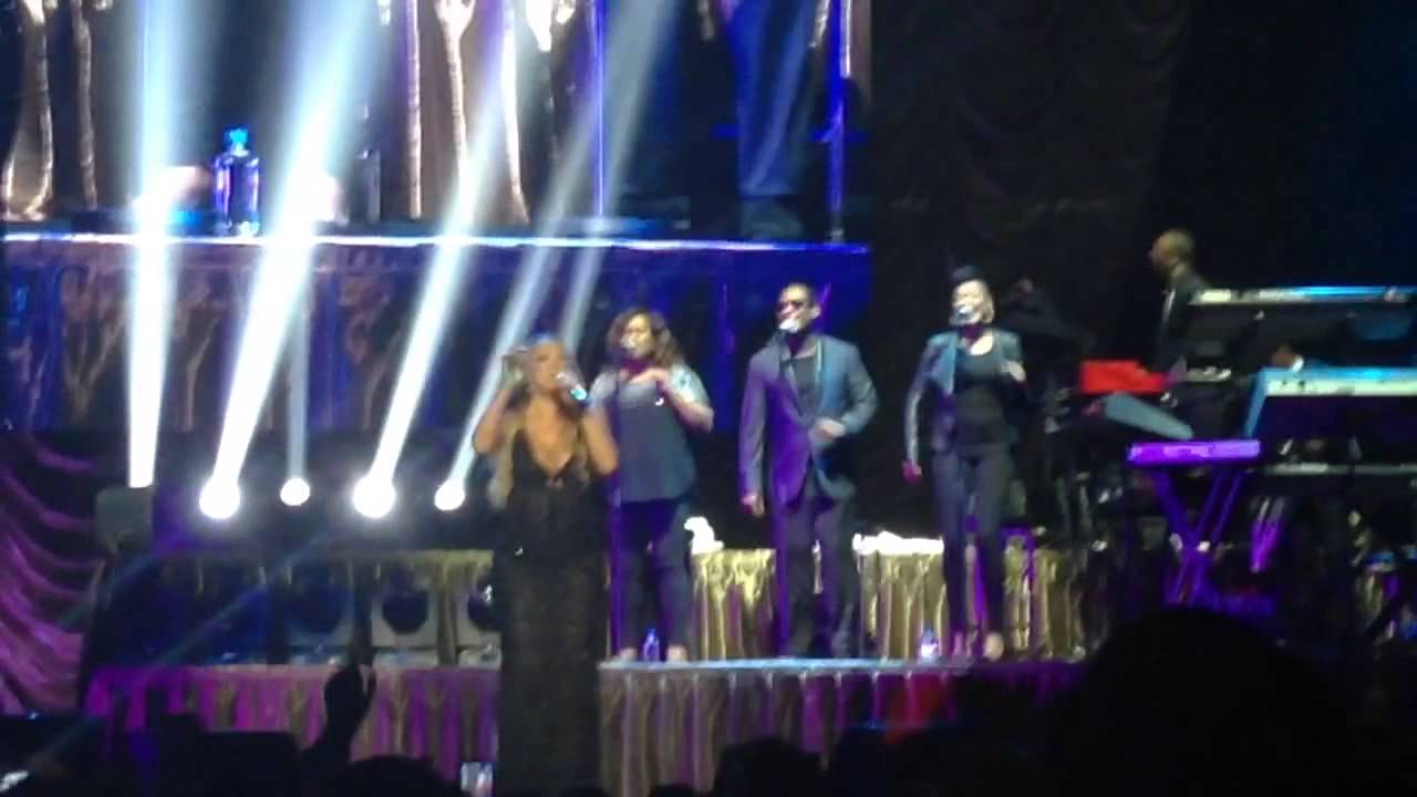 MARIAH CAREY 2014 AUCKLAND SHOW - EMOTIONS