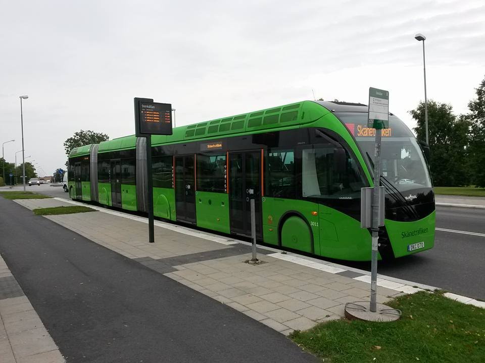 Driving a Van Hool Exquicity Bi-Artic (MalmöExpressen), yearmodel 2014