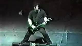 Soulfly - "Terrorist", Live in Minneapolis, 2001