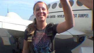 World's Highest Skydiving in Orlando, FL 18000ft ! My first jump !