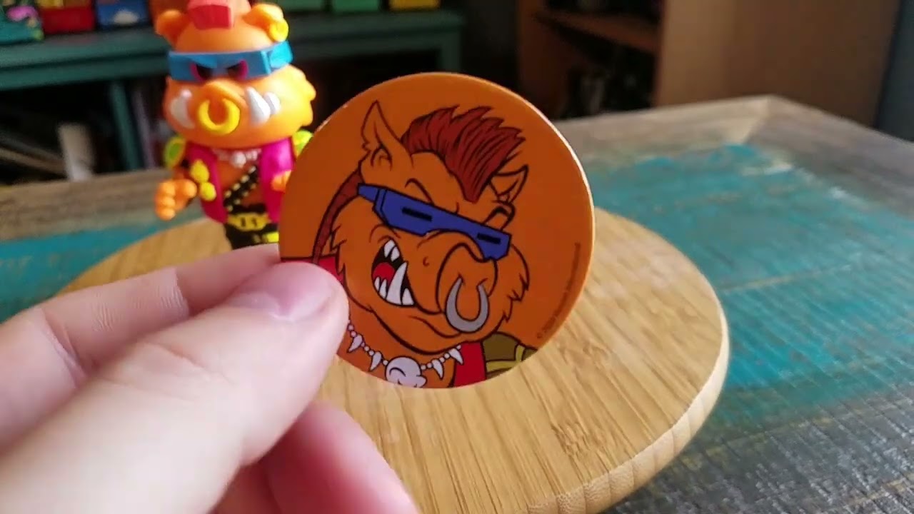 TMNT Chase Blacklight Bebop Ninja Turtles Soda Funkoshop Exclusive Vinyl Figure Review