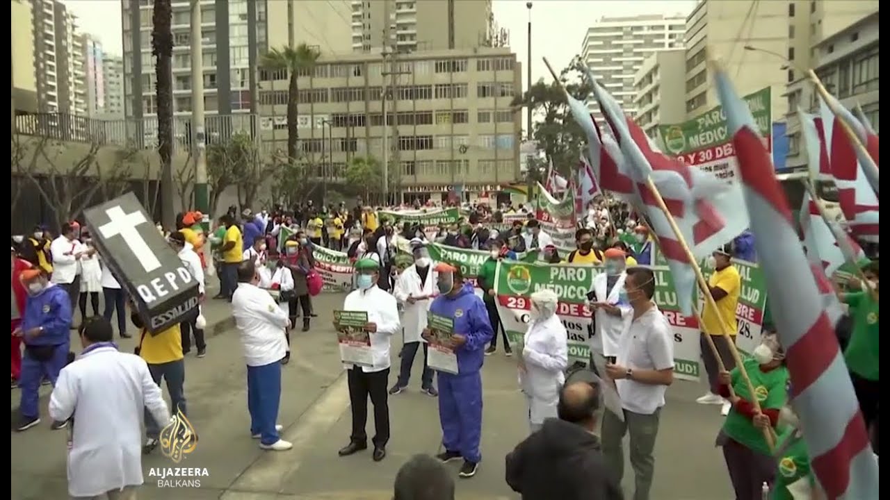 بيرو: أطباء مضربون يطالبون بمعدات أفضل لمكافحة الوباء