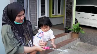 Alisya Main Bubble Ballon Soap Sama Aunty