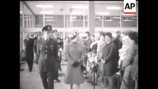 Queen Visits Brize Norton