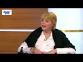 Samantha Markle apologises to half sister Meghan
