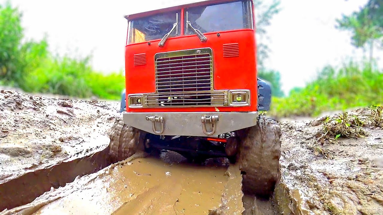 RC Trucks vs ICE & MUD! 😱 Custom 6x6 Globe Liner RC Trucks Off-Road
