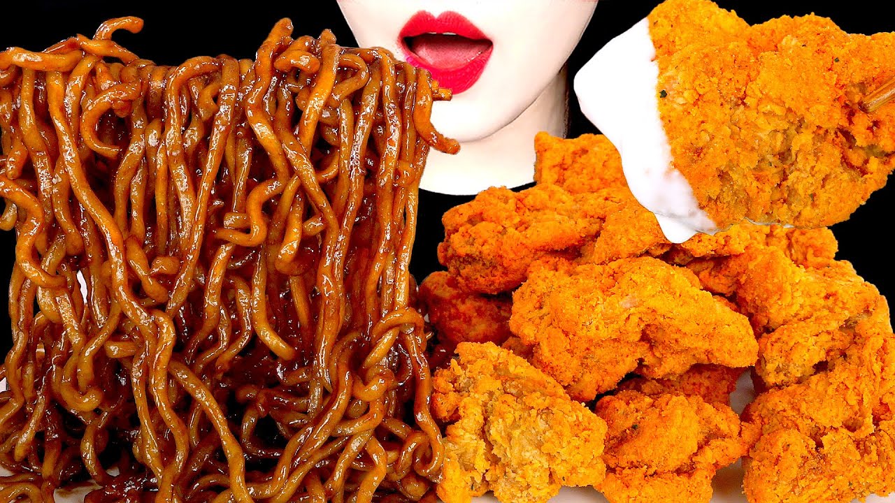 ASMR CHEETOS FRIED CHICKEN BLACK BEAN NOODLES 치토스치킨 짜파게티 먹방 MUKBANG EATING SOUNDS 咀嚼音 | ZOEY ASMR