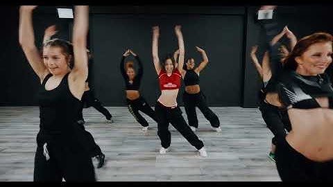 JENNIE - Mantra MV Rehearsal
