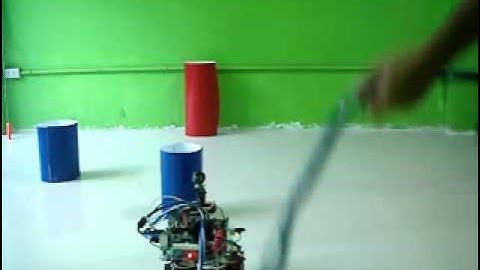 Car-like robot obstacle avoidance with the immune fuzzy Q learning control 3/5