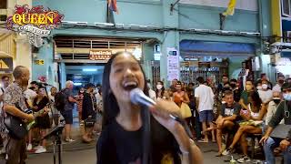 Shakira   Waka Waka  Queen On Street