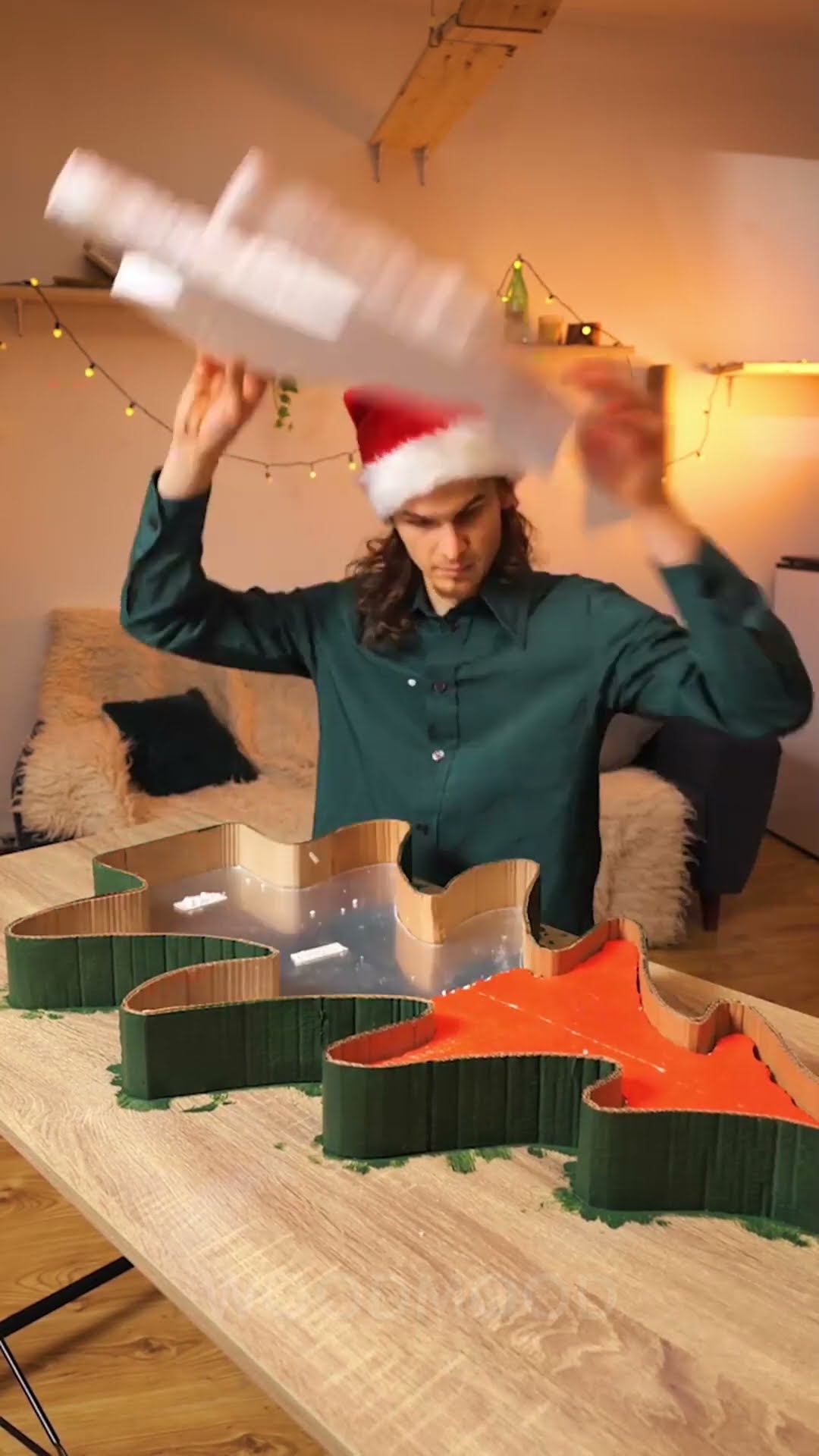 Create a DIY Recycled Christmas Tree That Will Last for Generations! ?