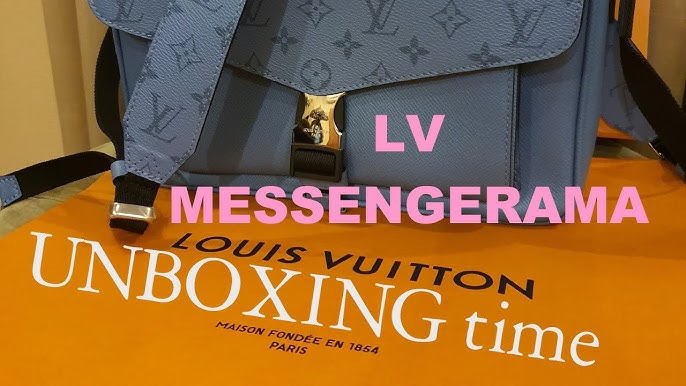 LOUIS VUITTON Damier Graphite Christopher Messenger Bag 182360