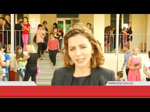 ანა დოლიძემ მოსწავლეებს სასწავლო წლის დაწყება მიულოცა(14.09.2015)