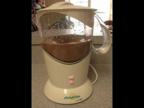 Using the Cocomotion Hot Cocoa Machine 
