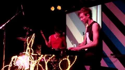 Matt & Kim Chicago Opening, Its a Fact,  Bottom Lounge