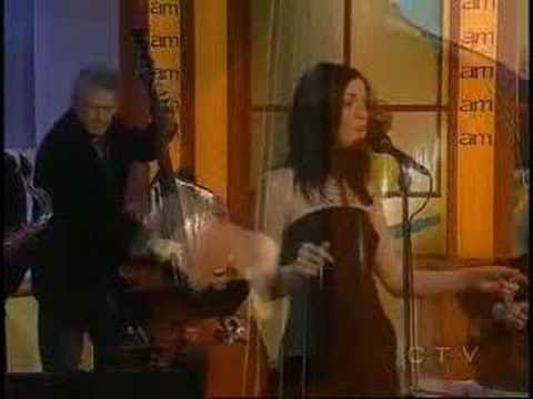 Emilie-Claire Barlow performing "Little Jack Frost"